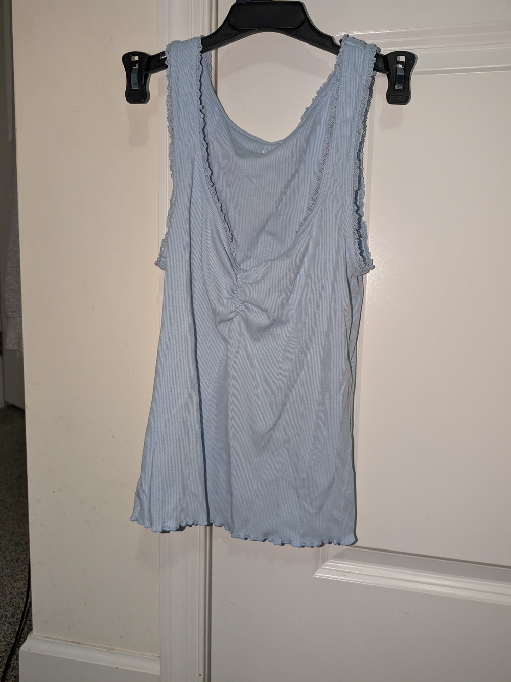 Old Navy Women’s Medium Light Blue Ribbed Lace Trim Tank Top